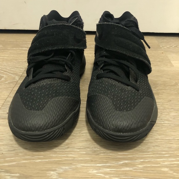 Nike JBY H&H sneakers basketball shoes size 5.5 youth - Picture 2 of 11